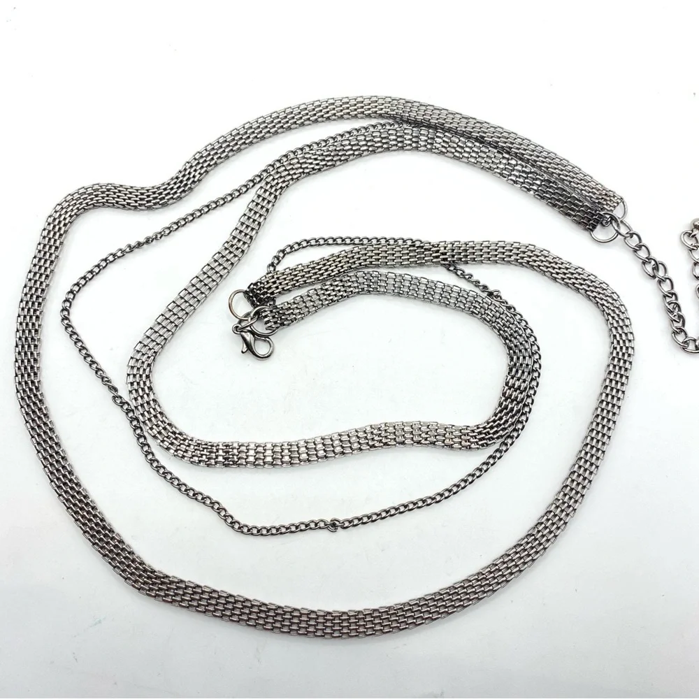Black Mesh Flat Chain Triple Strand Necklace